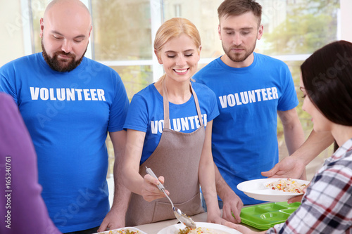 Young volunteers serving fo...
