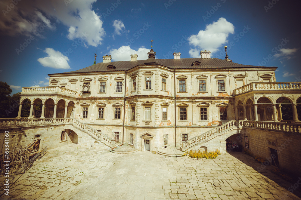 Naklejka premium Classic italian architecture