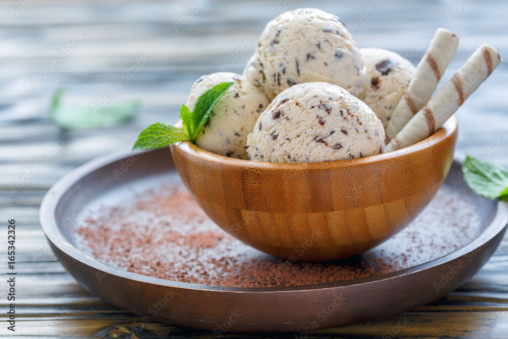 Vanilla ice cream with chocolate crumb. Vanilla ice cream with chocolate crumb.
