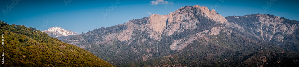 Rockies of the Yosemite Valley, Yosemite National Park