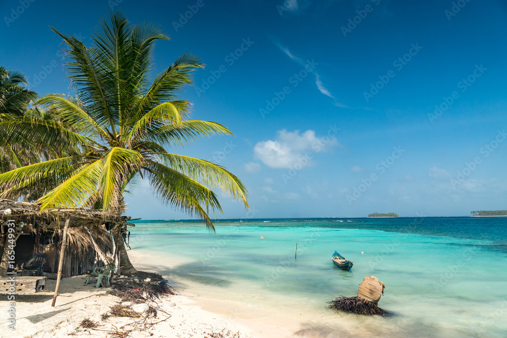 Paradisische Insel und Strand in Guna Yala, San Blas Inseln, Panama