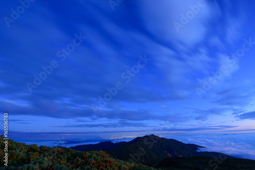 夕暮れ時の雲海 白山室堂からの眺め