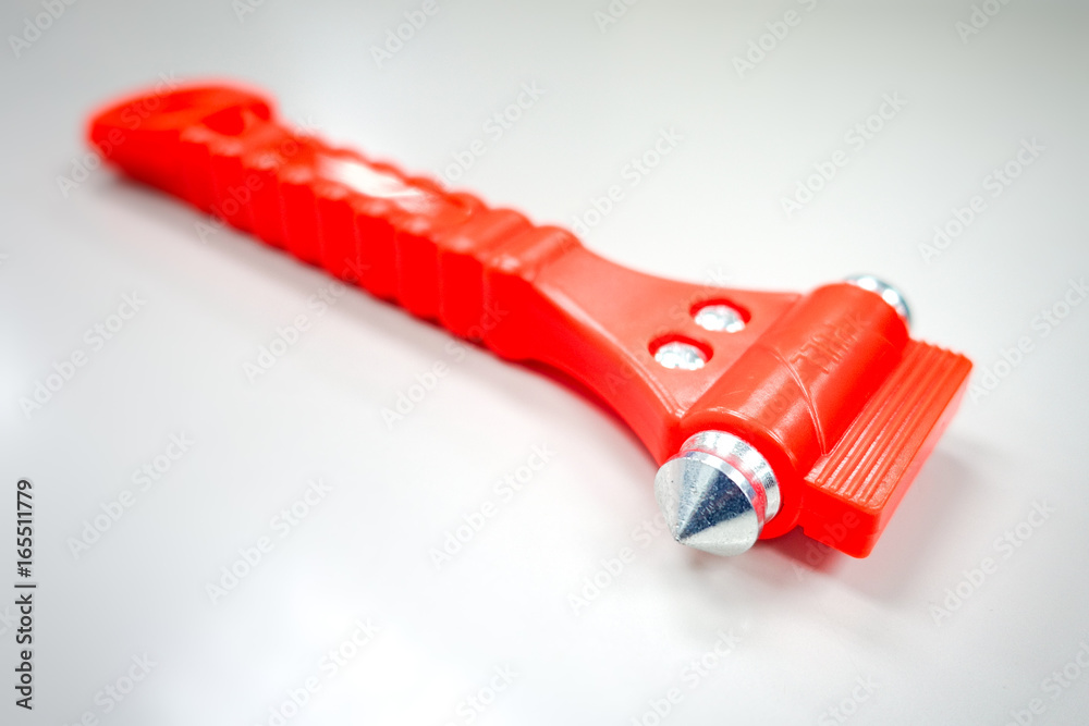 Safety Hammer Mounting in Cars use in Case Accident Safety Hammer Mounting in Cars use in Case Accident