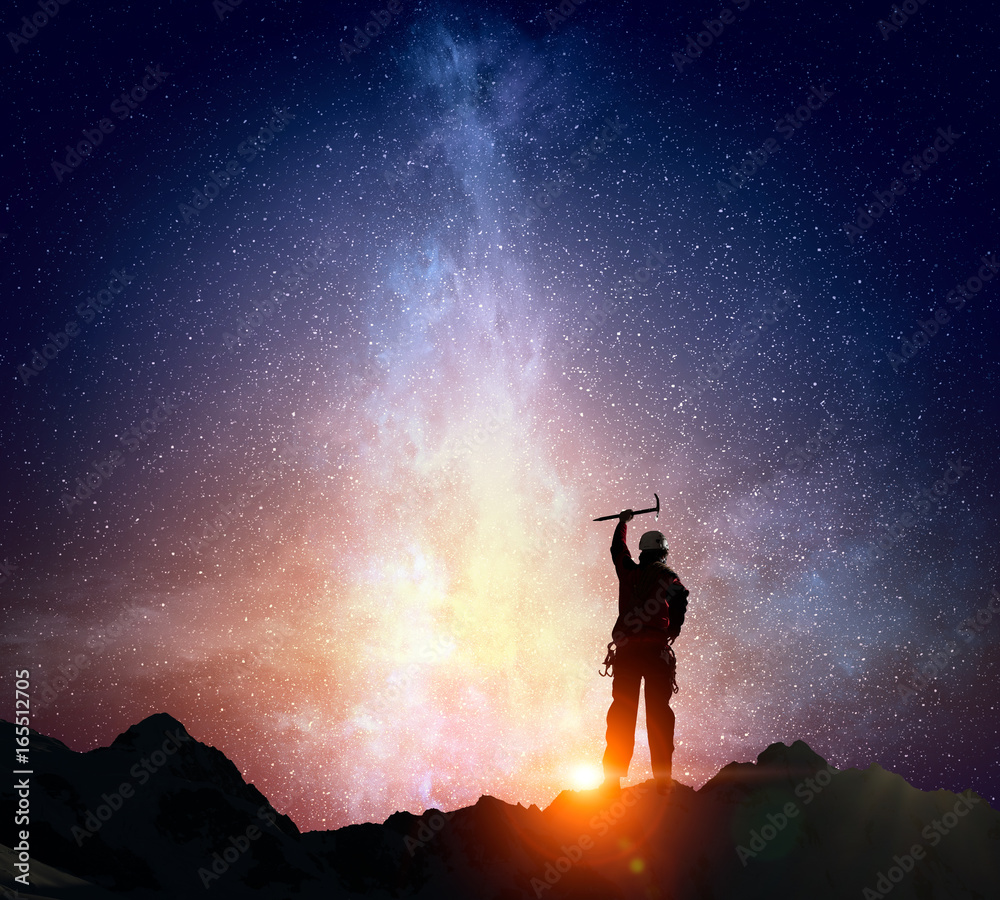 Obraz premium Reaching the top. Mixed media