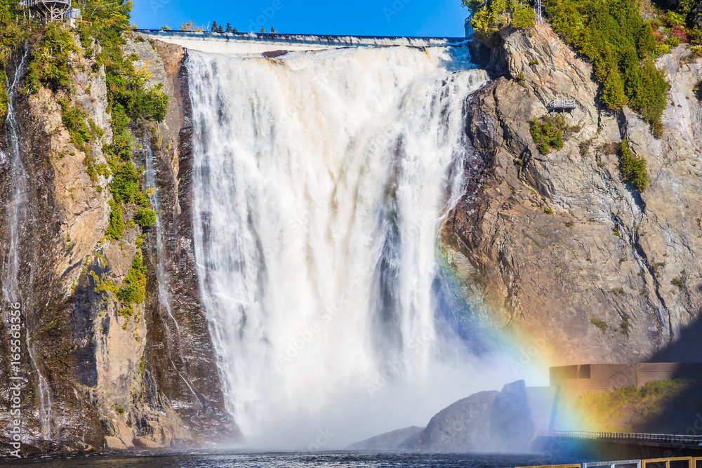 Fototapeta premium Rainbow in waterfall Montmorency