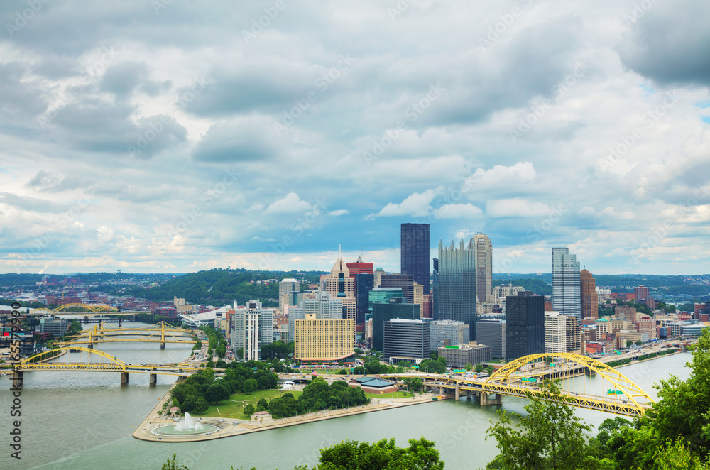 Pittsburgh cityscape with the Ohio river