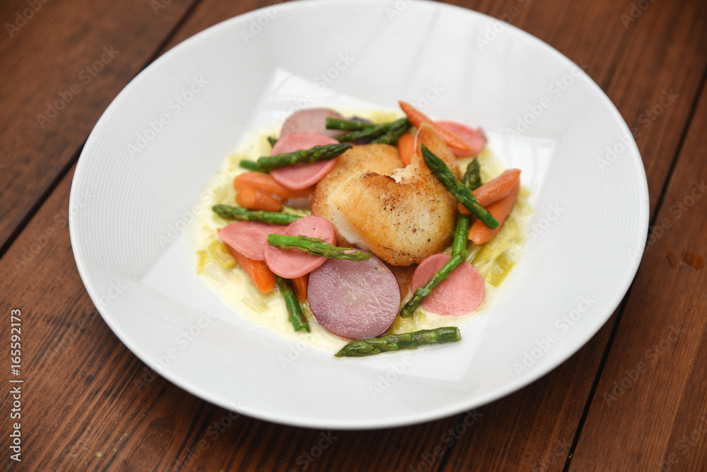 Dish of sliced meat and vegetables Dish of sliced meat and vegetables