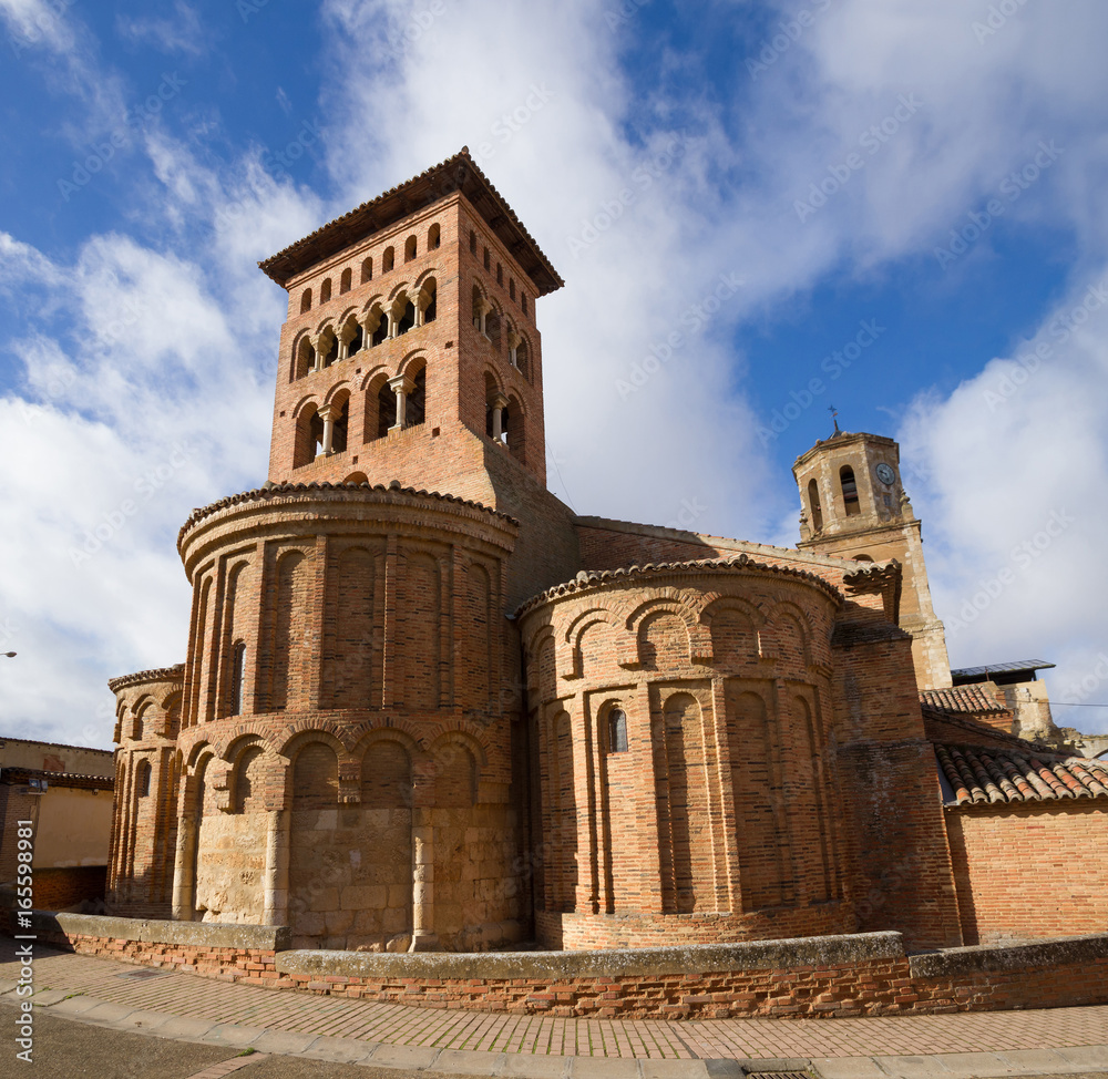 Foto de Iglesia de San Tirso en Sahagun. Camino de Santiago. España do ...