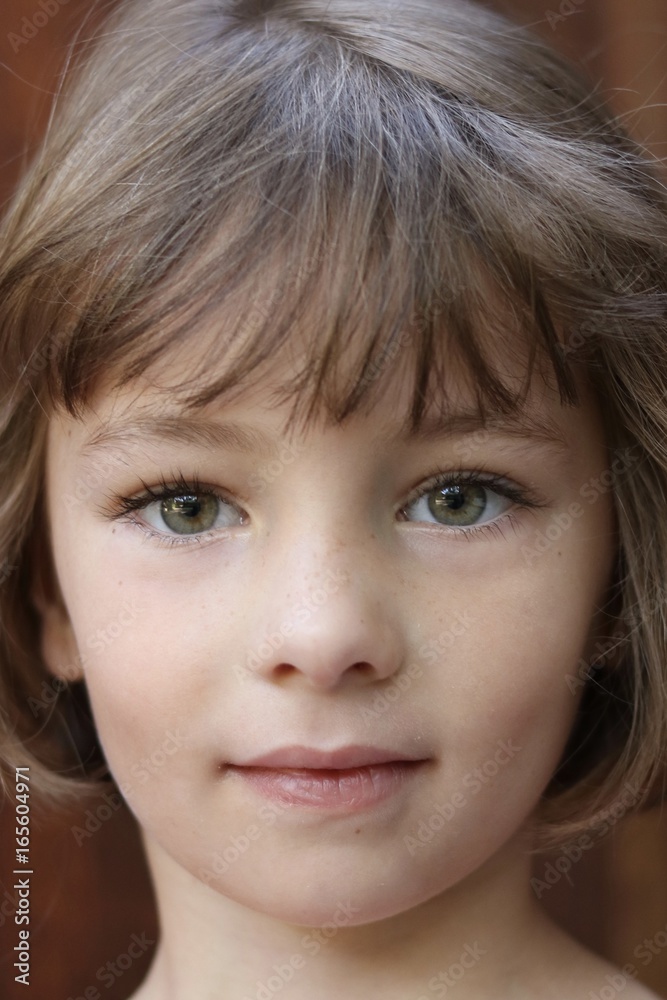 little girl with green eyes