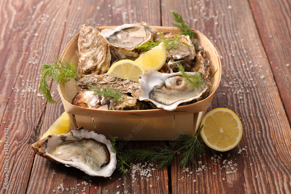 oyster with lemon