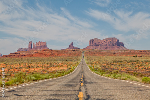 Highway to Monument Valley