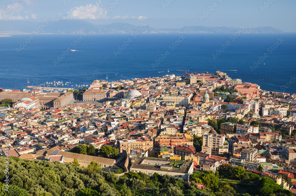 Przepiękna malownicza panorama Neapolu we Włoszech
