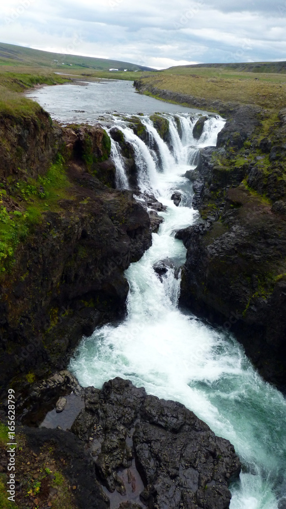 Kolufossar Wasserfall in Island Kolufossar Wasserfall in Island