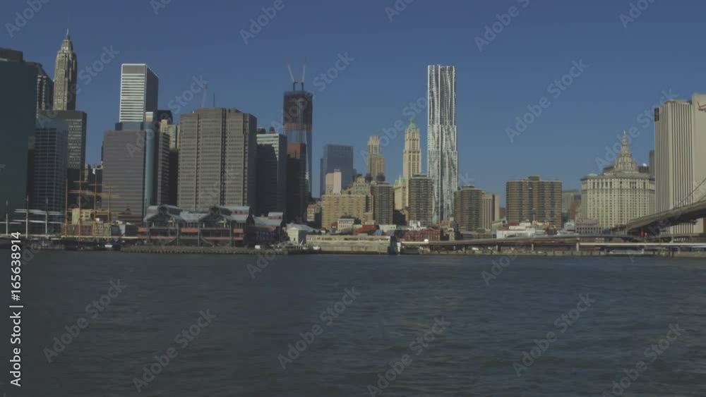 Manhattan Buildings - East River to Brooklyn Bridge PAN Manhattan Buildings - East River to Brooklyn Bridge PAN