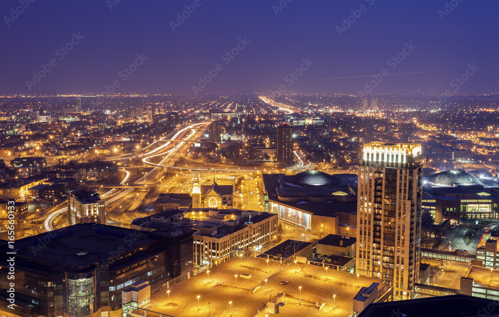 Fototapeta premium Panorama of Minneapolis at sunset