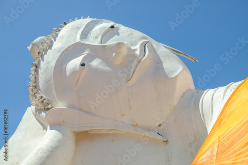 Inclining Buddha