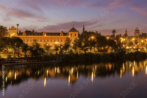 Guadalquivir River in Seville © Henryk Sadura