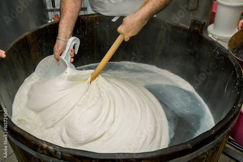 Canvas-taulu Production handmade craftsmanship of mozzarella made with Bufala milk