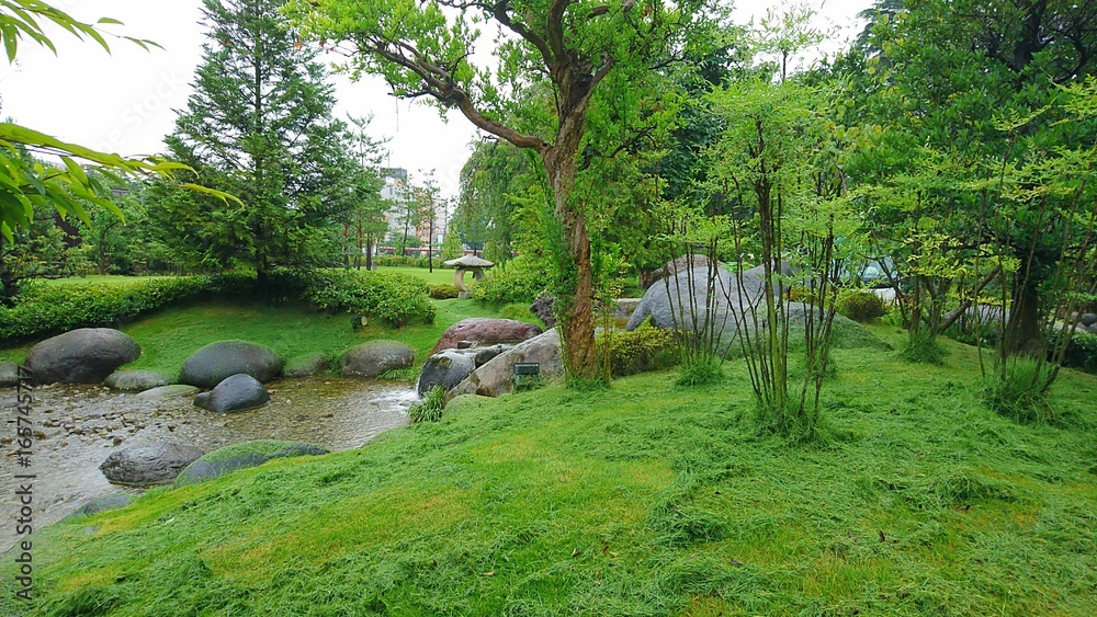 富山城の日本庭園