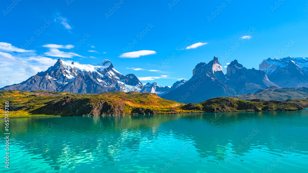 Peaks of Torres del Paine, National Park, Patagonia - obrazy, fototapety, plakaty 
