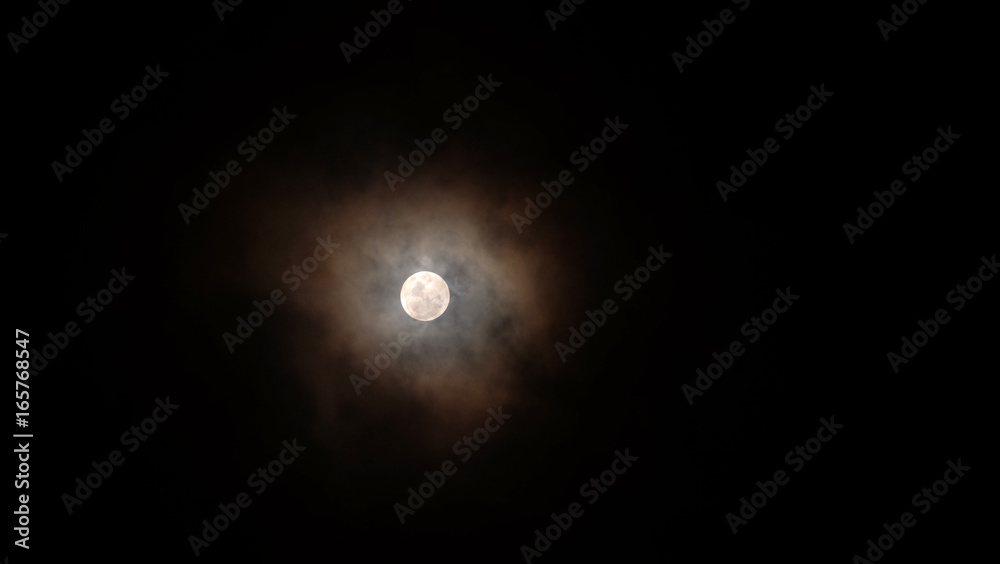 Full Moon or Supermoon / The Full Moon is the moment the entire face of the Moon is illuminated by the Sun's rays. It is the 3rd primary phase Full Moon or Supermoon / The Full Moon is the moment the entire face of the Moon is illuminated by the Sun's rays. It is the 3rd primary phase