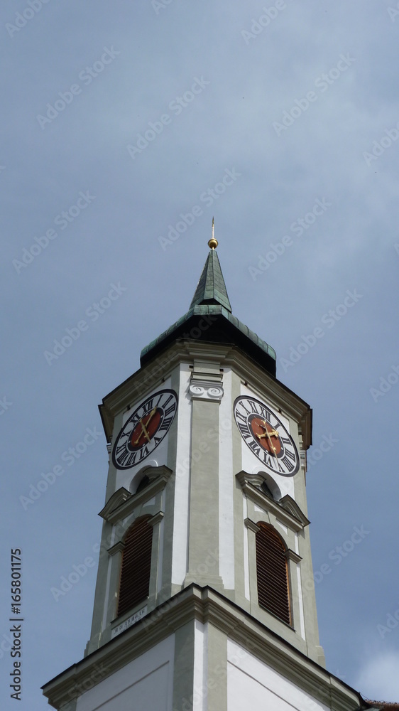 Turm mit Uhr des Kloster Schäftlarn