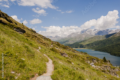 Maloja, Via Engiadina, Wanderweg, Wanderer, Höhenweg, Silsersee, Seenplatte, Piz da la Margna, Isola, Oberengadin, Alpen, Graubünden, Sommer, Schweiz photo