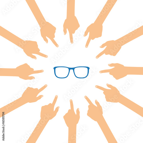 Viele Hände zeigen auf - Brille - Sonnenbrille - Sicht