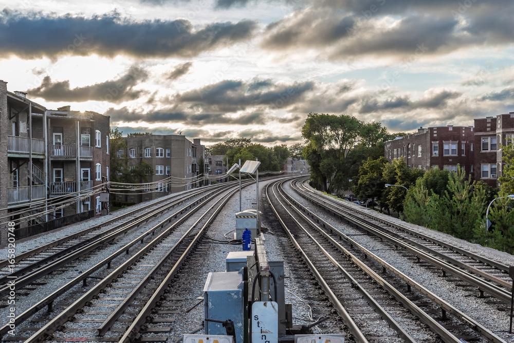 Looking down the tracks of the Chicago El