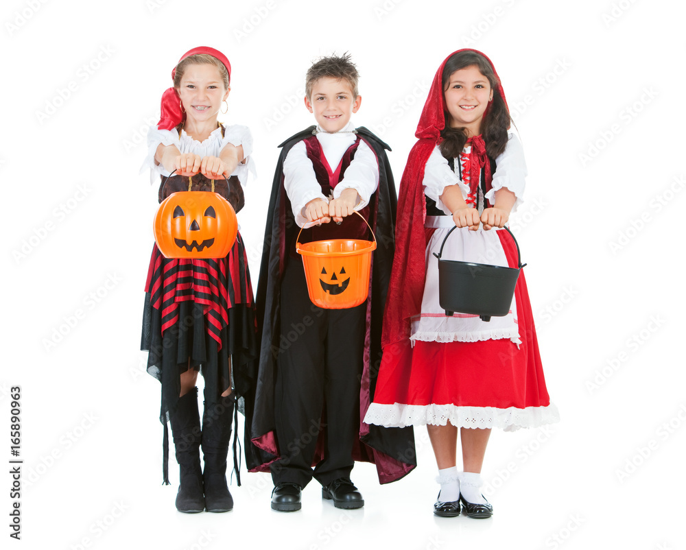 Halloween: Kids Ready for Halloween Candy