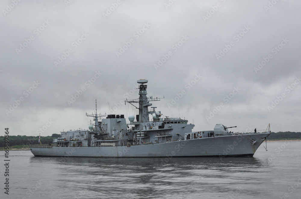FRIGATE - His Majesty's Royal British Ship sails into the sea