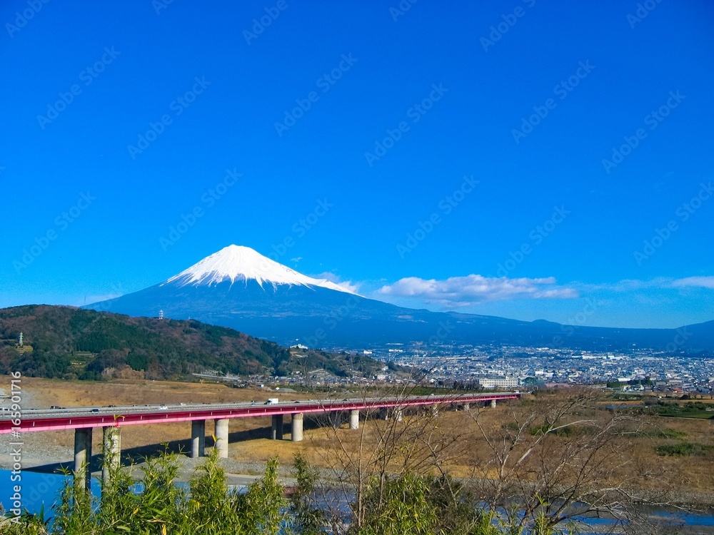 Fototapeta premium 橋と富士山