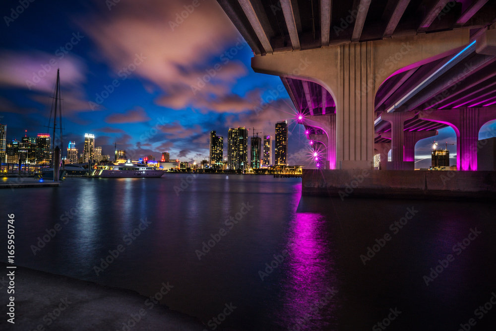 Fototapeta premium Miami Causeway Bridge Lit Up at Night