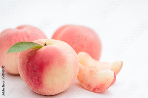 Fotografie, Obraz Fresh Japan White Peaches on White Background