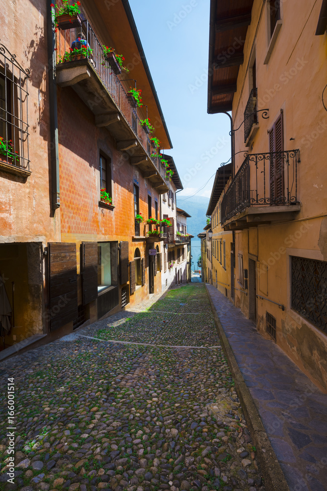 Historic old town of Cannobio. Lane down to Lake Maggiore - Lago Maggiore, Verbania, Piemont, Italy