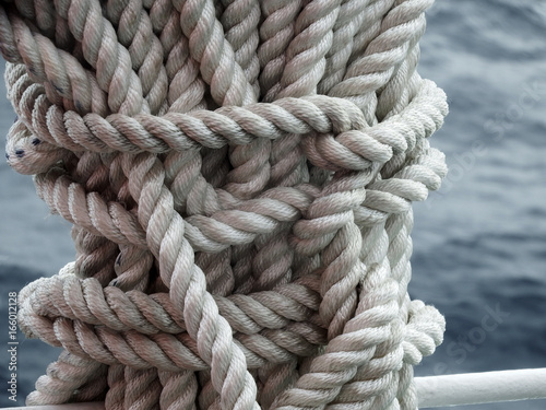 Rope knot ship