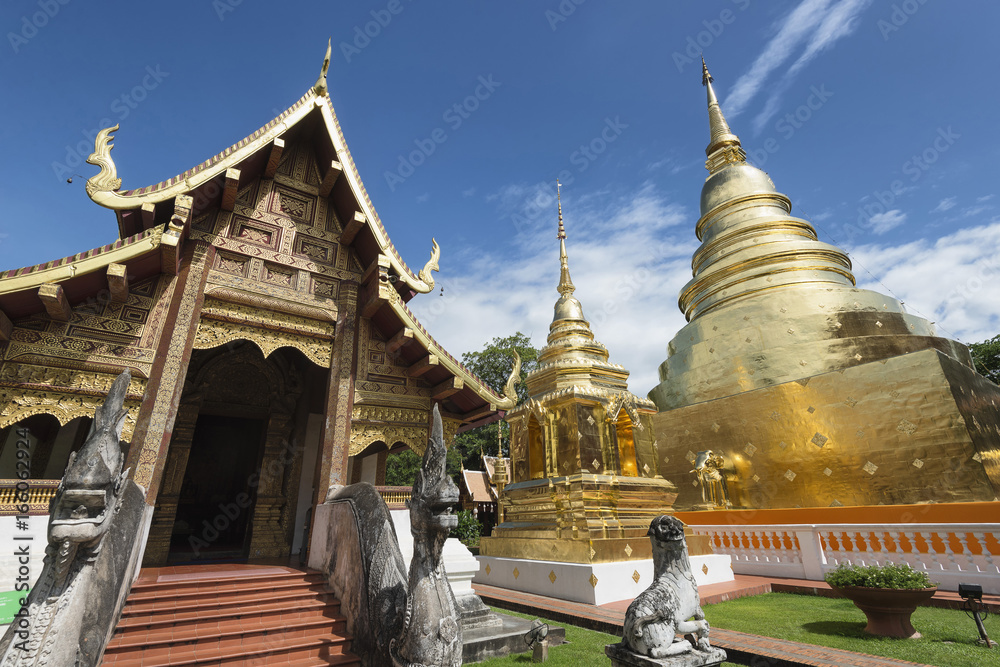 Fototapeta premium Wat Phra Singh, Chiang Mai, Northern Thailand.