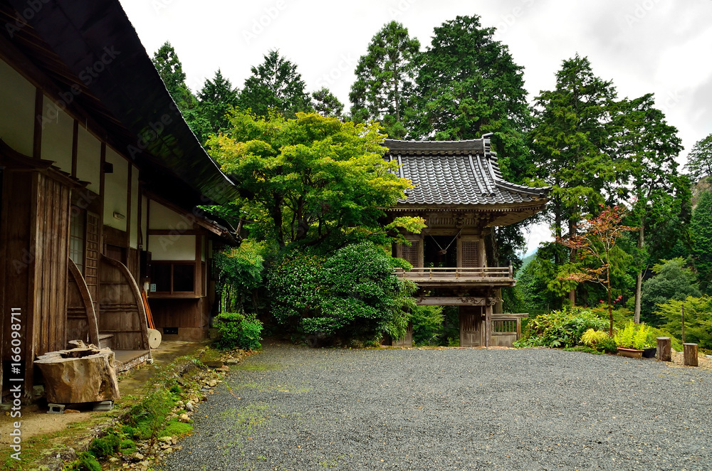 日本の寺の風景
