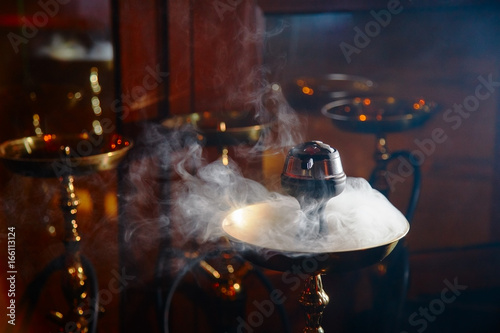 Obraz na płótnie hookah w salonie