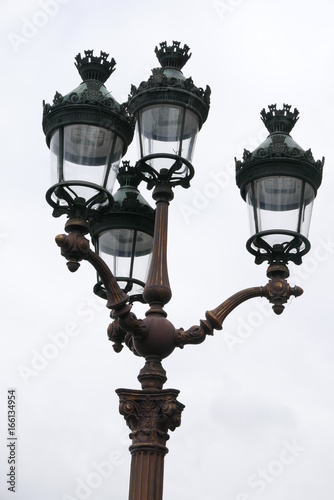 Paris steet lamp © Thomas