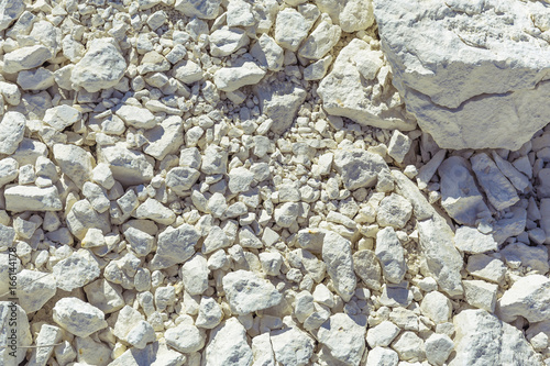Foto Natural chalk, white stones, texture, texture, pattern, web background