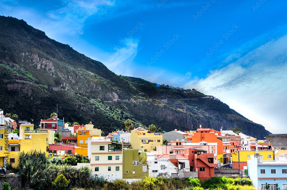 Die Ortschaft Cruz Santa auf Teneriffa