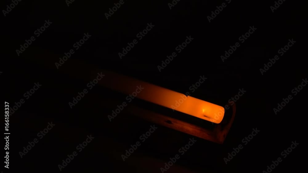 Flickering of fluorescent light in the dark
