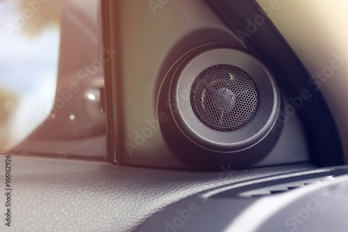 Foto small loudspeaker stereo music audio in modern car