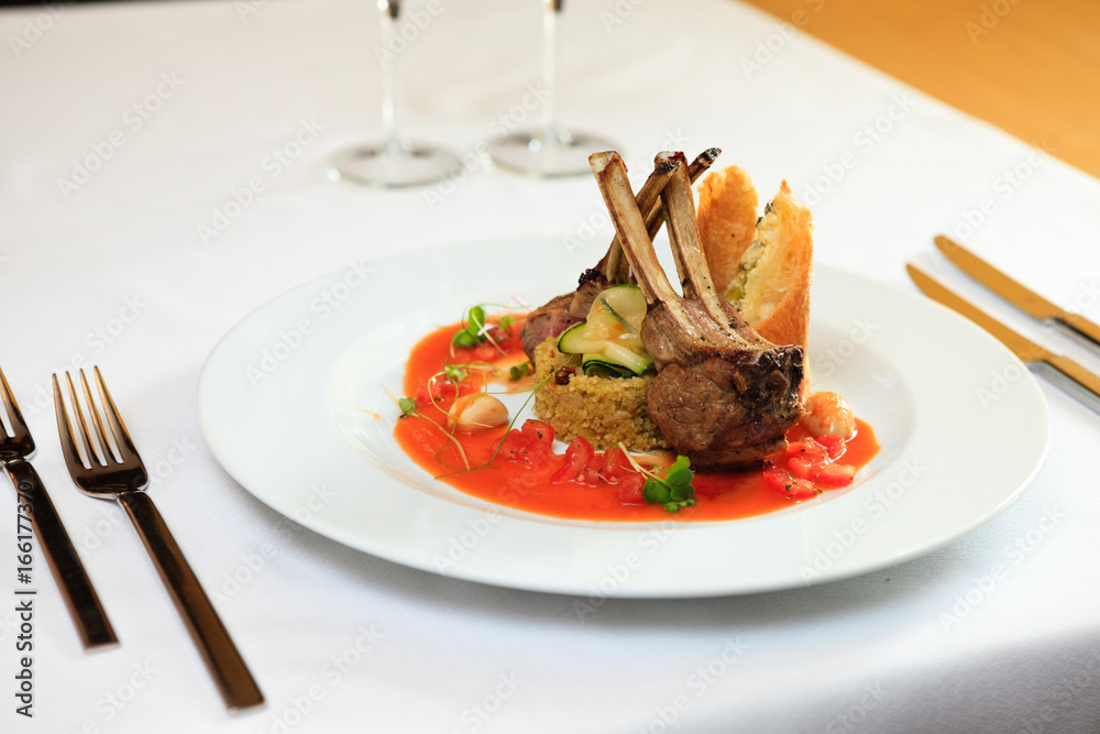 Grilled lamb with cous-cous Grilled lamb with cous-cous