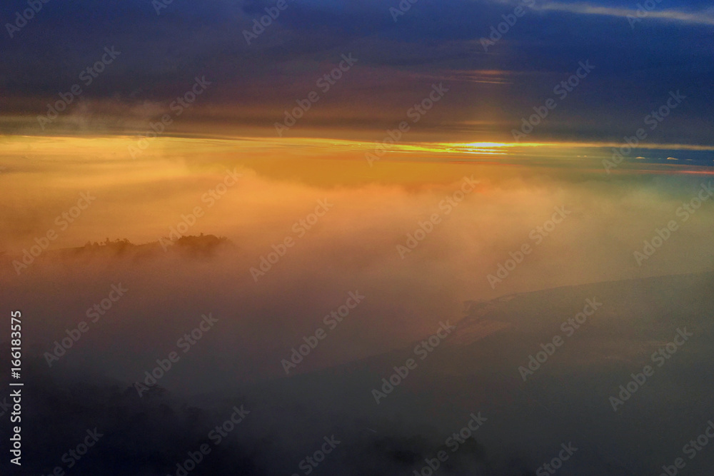 Obraz premium Morning mist is a natural phenomenon. When hot air hits cold air.