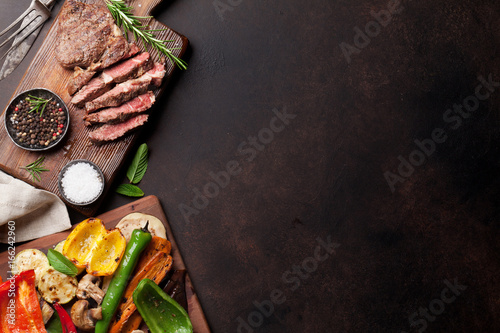 Grilled vegetables and beef steak