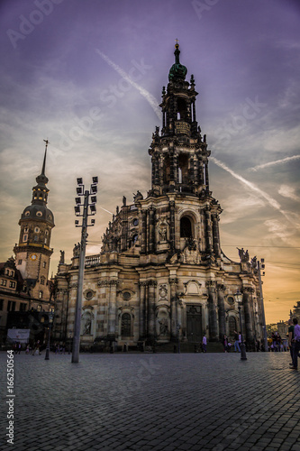 Dresden am Abend © iLUXimage