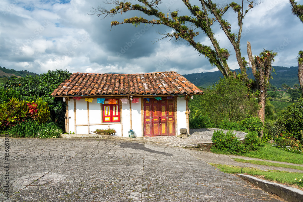 Small Colonial Style Building