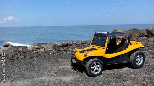 Buggie en escolleras Tecolutla 2 - Buggy on the Tecolutla breakwaters photo